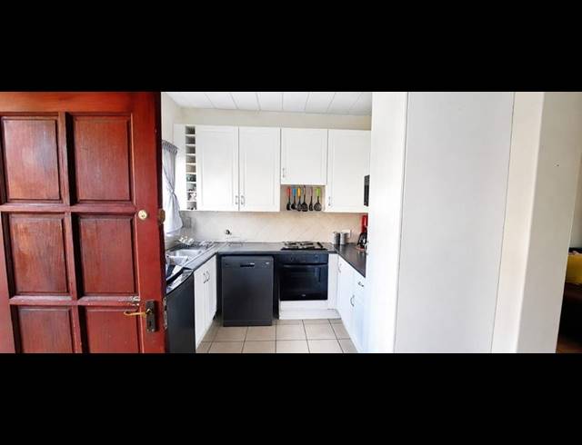 2 BEDROOM TOWNHOUSE FOR SALE IN HIGHVELD